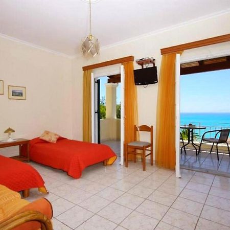 Natalia Apartment B With Panoramic Sea Views Of Agios Gordios Bay Buitenkant foto