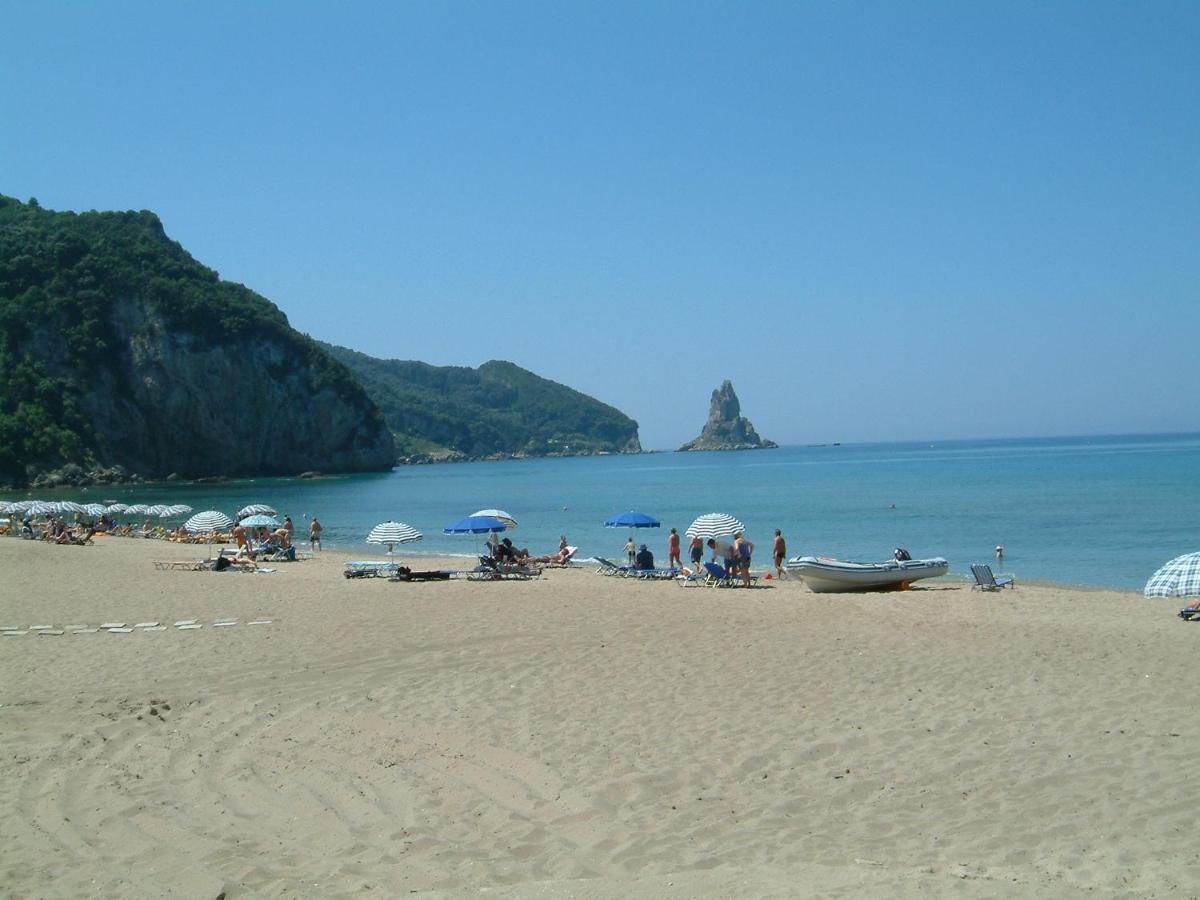 Natalia Apartment B With Panoramic Sea Views Of Agios Gordios Bay Buitenkant foto