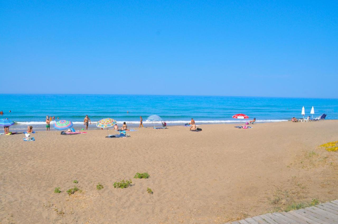 Natalia Apartment B With Panoramic Sea Views Of Agios Gordios Bay Buitenkant foto