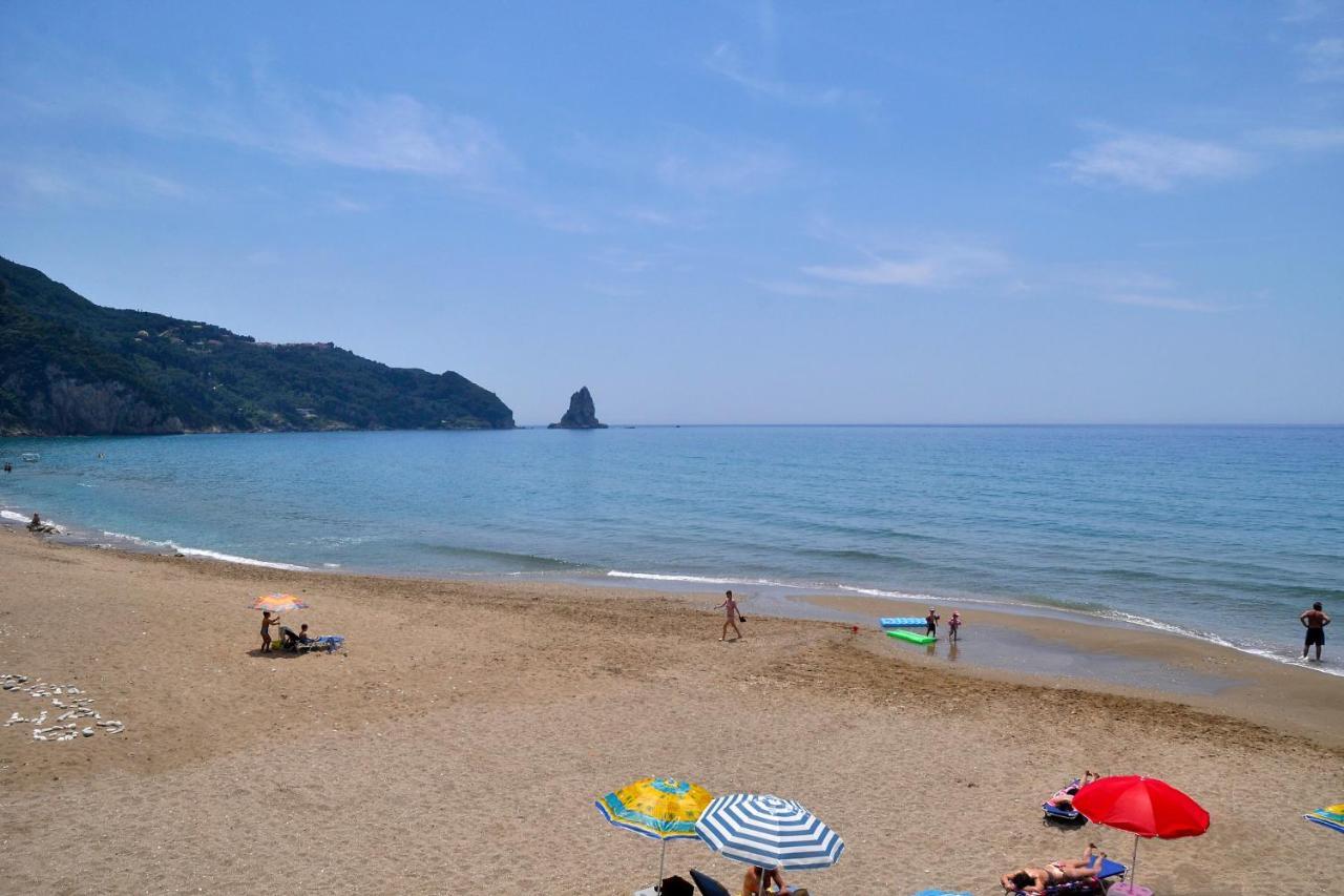 Natalia Apartment B With Panoramic Sea Views Of Agios Gordios Bay Buitenkant foto