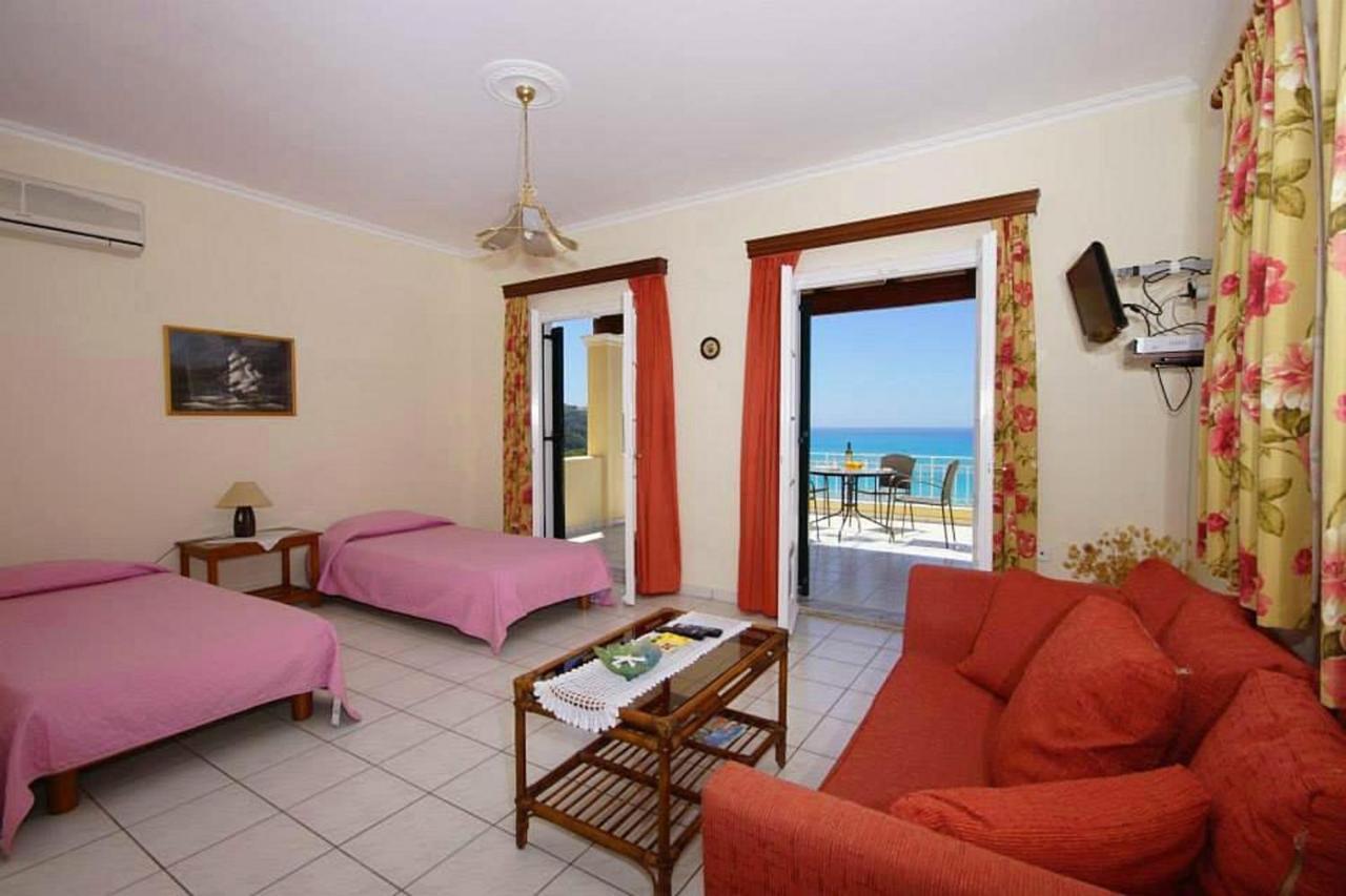 Natalia Apartment B With Panoramic Sea Views Of Agios Gordios Bay Buitenkant foto