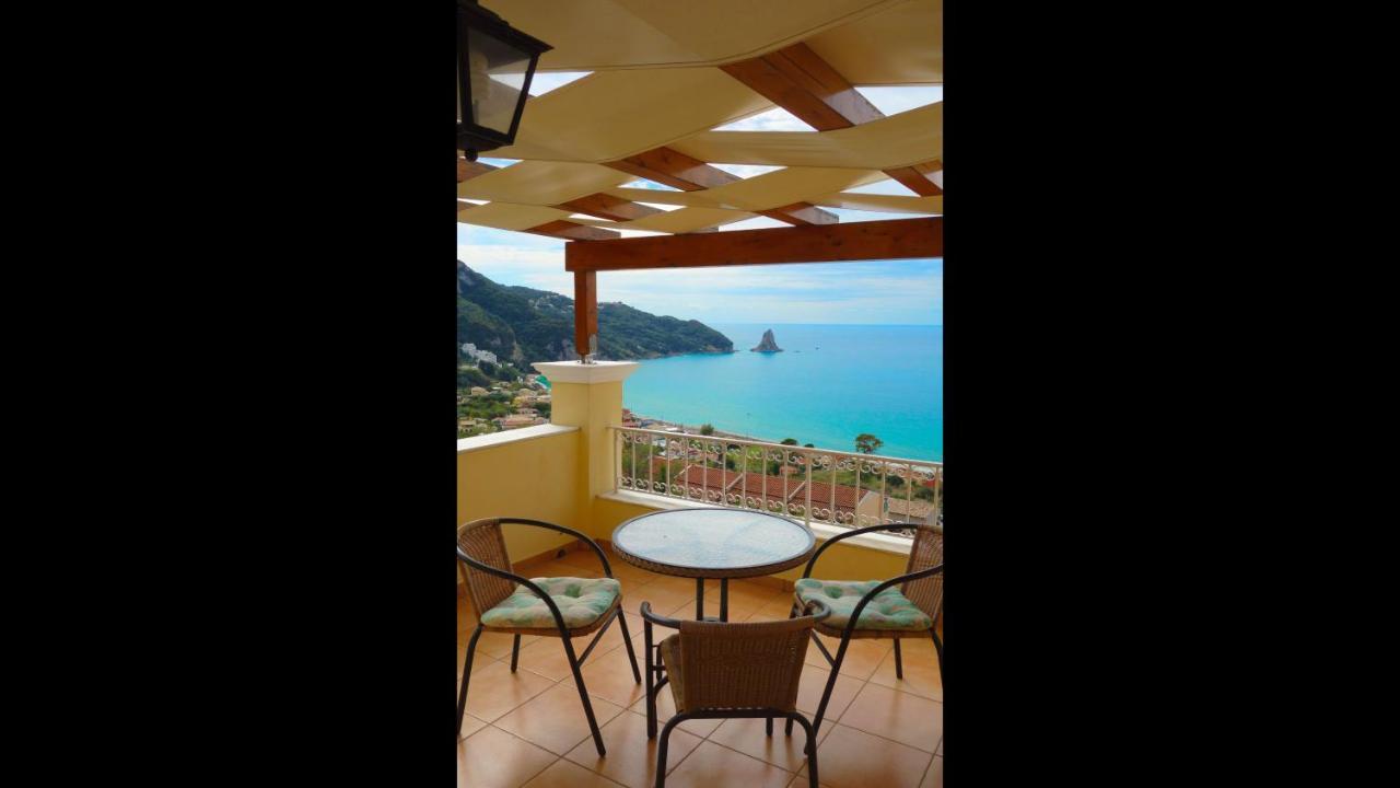Natalia Apartment B With Panoramic Sea Views Of Agios Gordios Bay Buitenkant foto